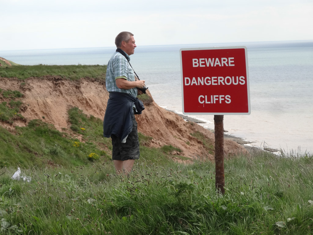 Can't he read!  Filey