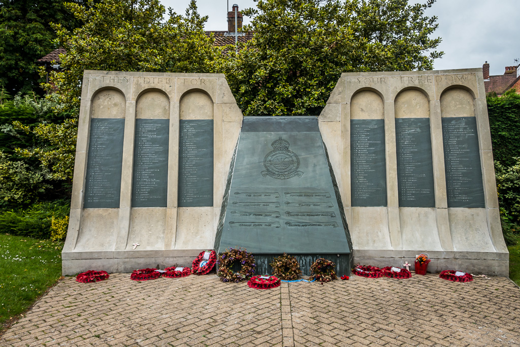 War memorial at Woodhall